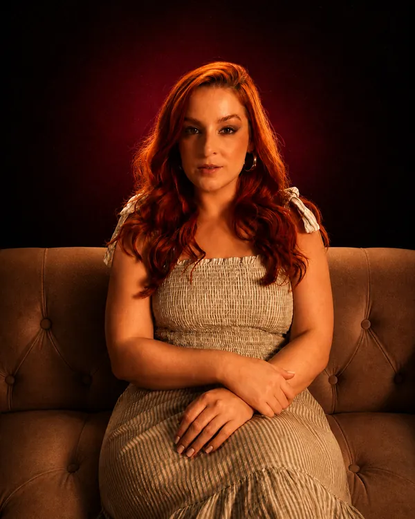 Retrato de Orange Girl, instrutora da Rati